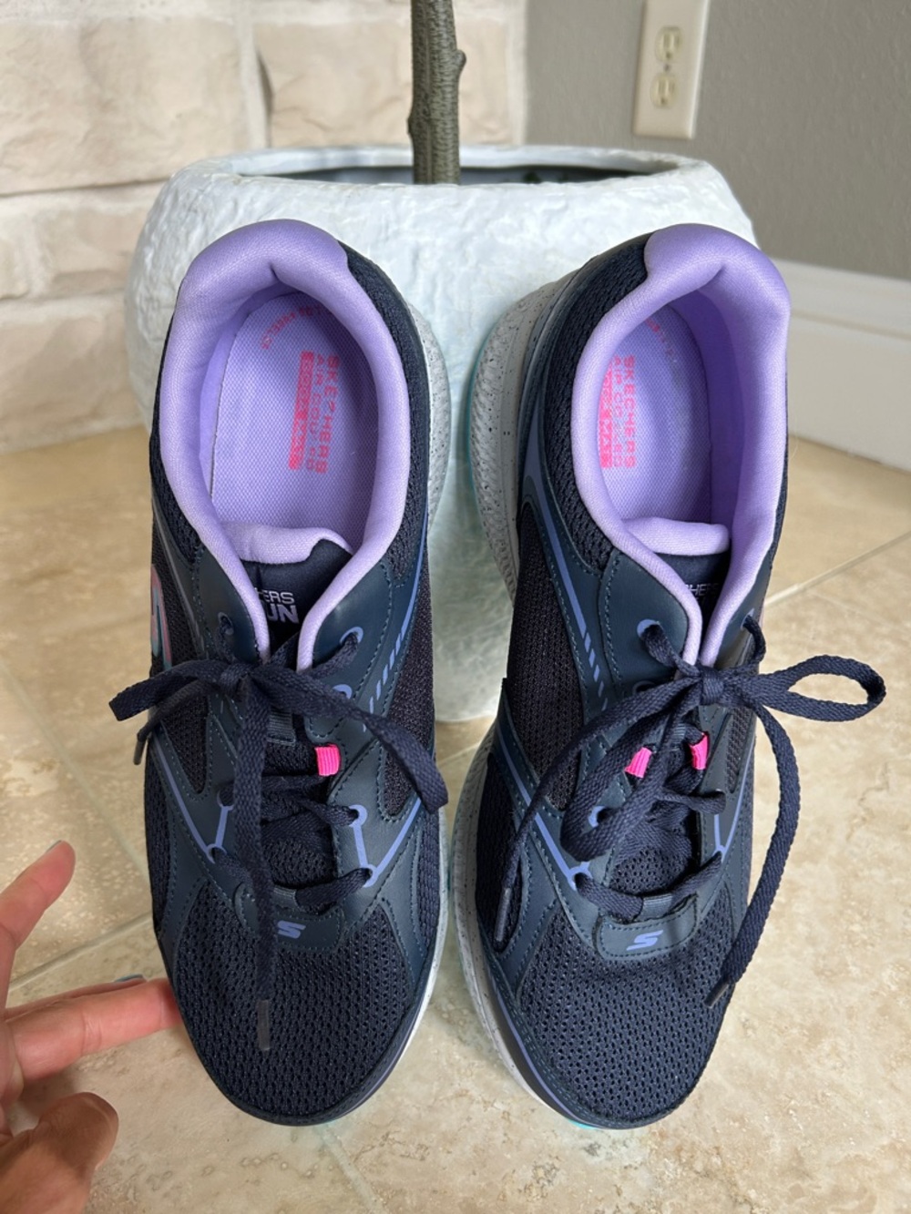 Skechers GoRun Consistent - Picture 7 of 11